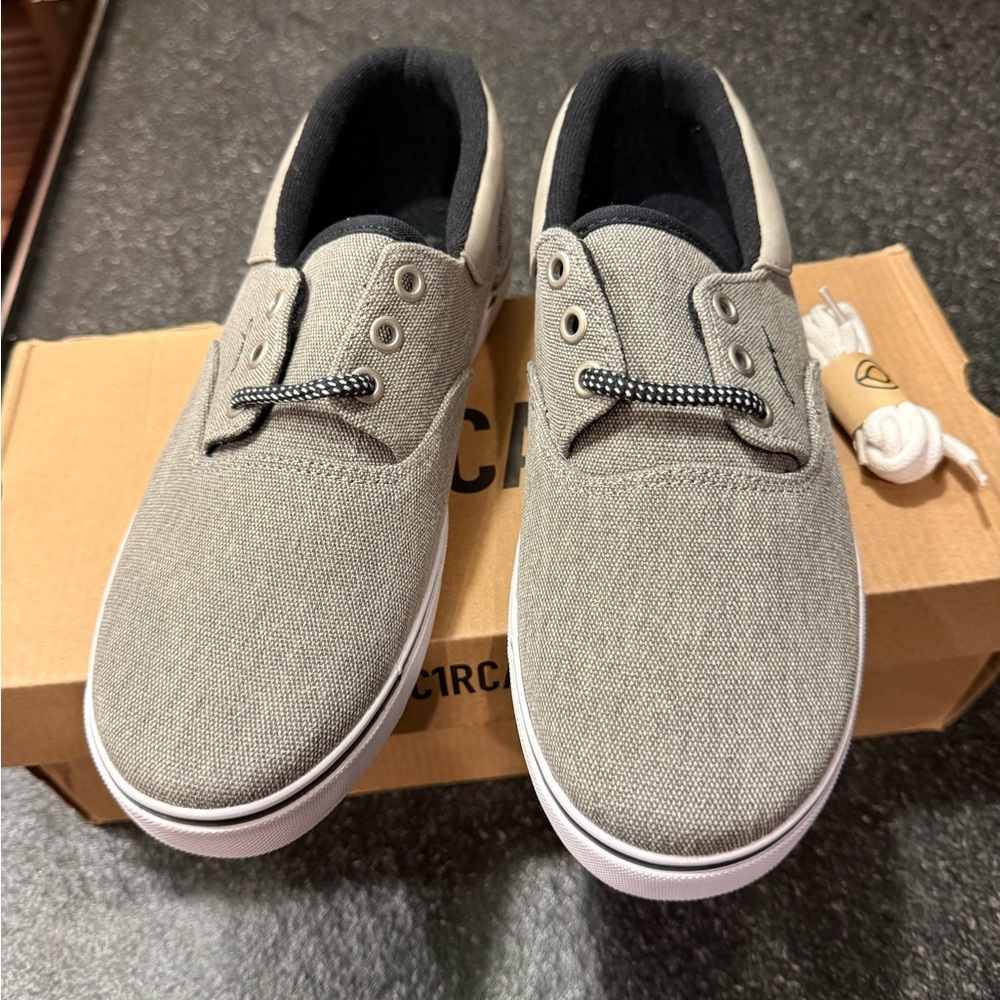 C1RCA unisex Valeo SE skate shoes